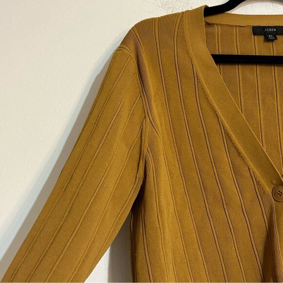 J. Crew Supersculpt V-Neck Cardigan Sweater Size XL Stretch Casual Fall - Picture 3 of 10